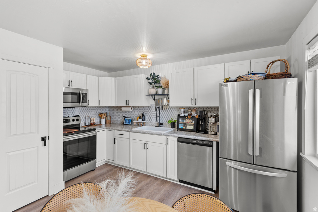 5241 W CYCLAMEN WAY West Jordan, UT 84081