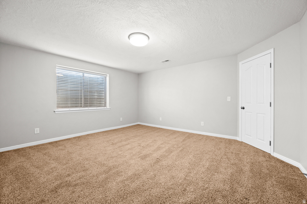 1369 E EUROPA DR Millcreek, UT 84106