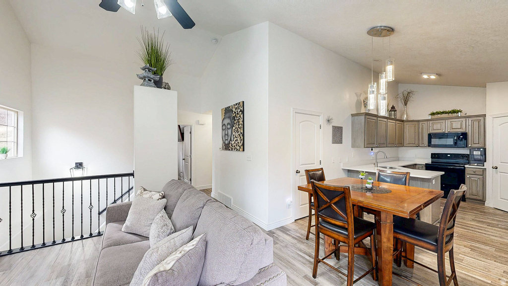 3033 E CANYON GLEN LOOP Spanish Fork, UT 84660