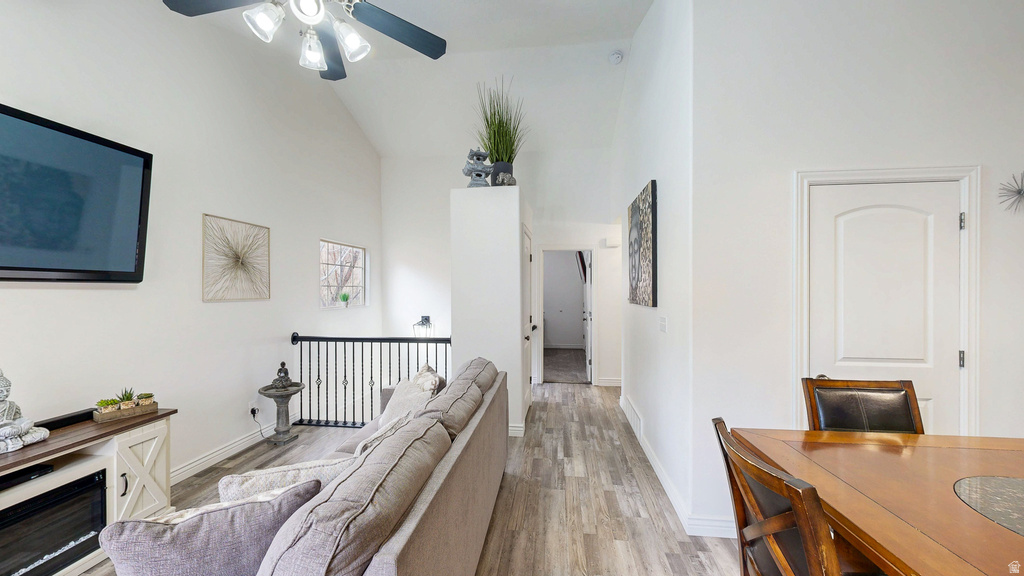 3033 E CANYON GLEN LOOP Spanish Fork, UT 84660