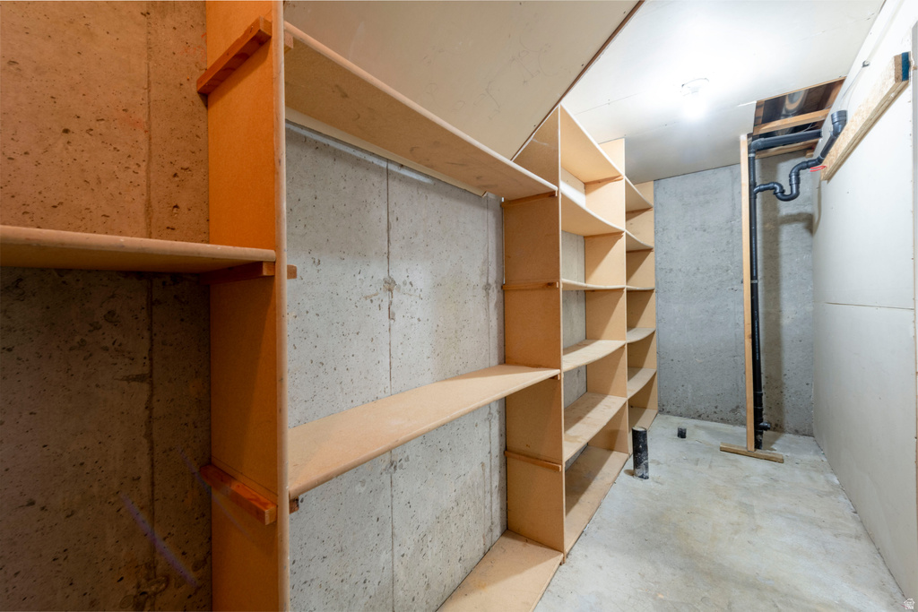 7241 S CALLIE DR West Jordan, UT 84084