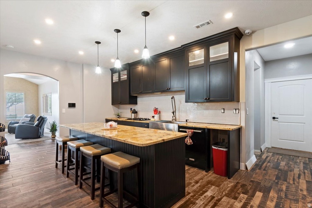 1686 W 2425 S Syracuse, UT 84075