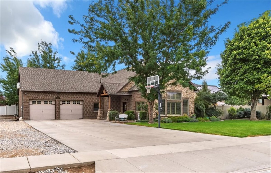 1686 W 2425 S Syracuse, UT 84075