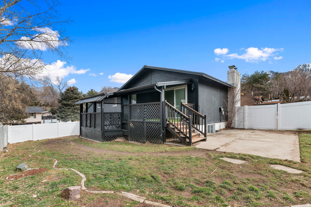 2197 E THISTLEWOOD WAY Sandy, UT 84092