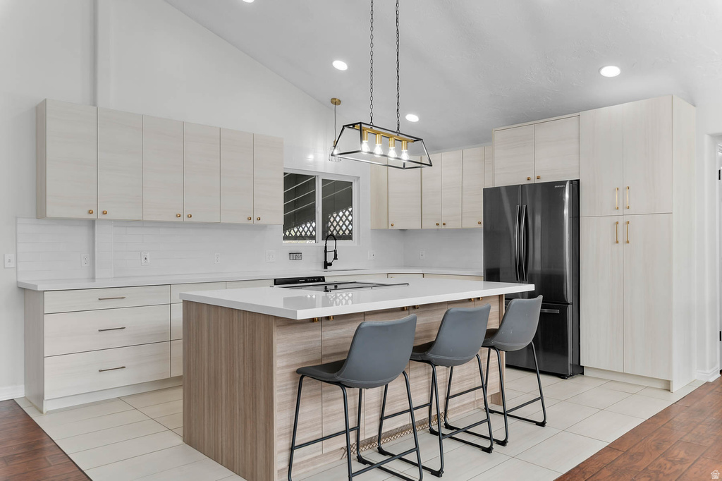 2197 E THISTLEWOOD WAY Sandy, UT 84092