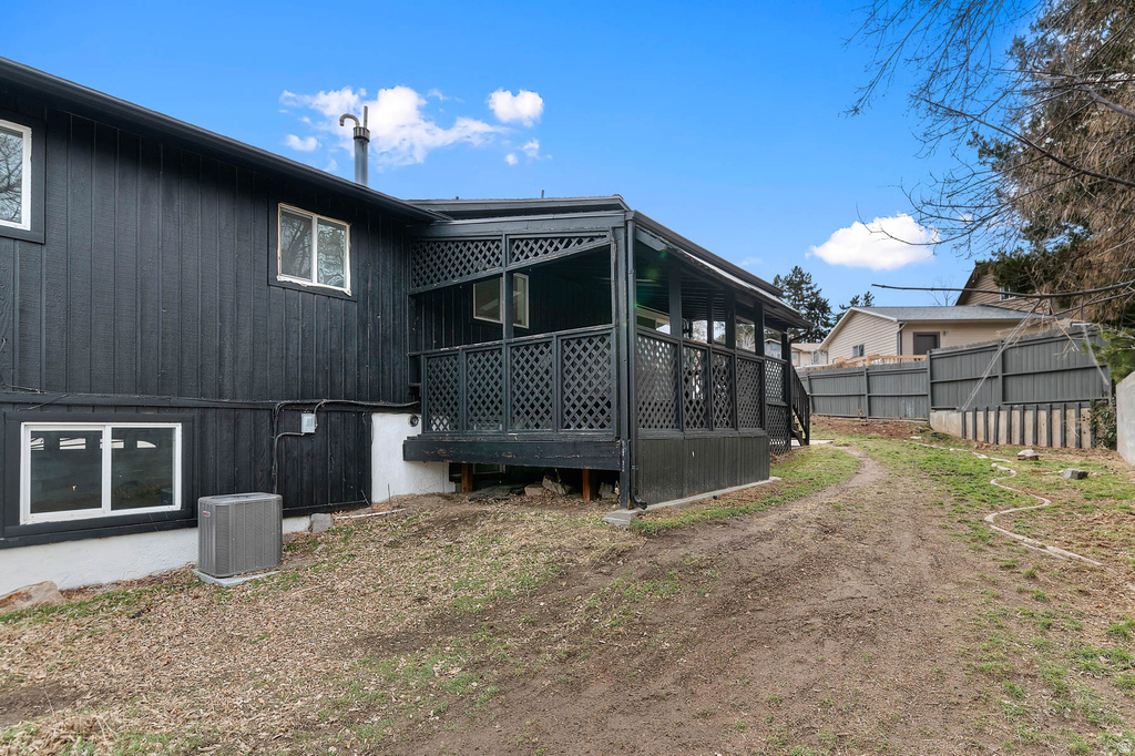 2197 E THISTLEWOOD WAY Sandy, UT 84092