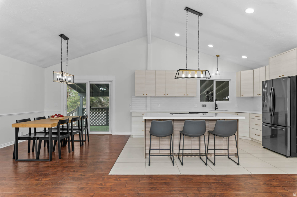 2197 E THISTLEWOOD WAY Sandy, UT 84092