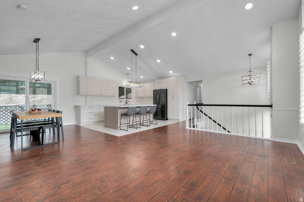 2197 E THISTLEWOOD WAY Sandy, UT 84092