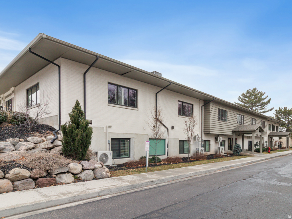1174 E Graystone Way, Salt Lake City, UT 84106