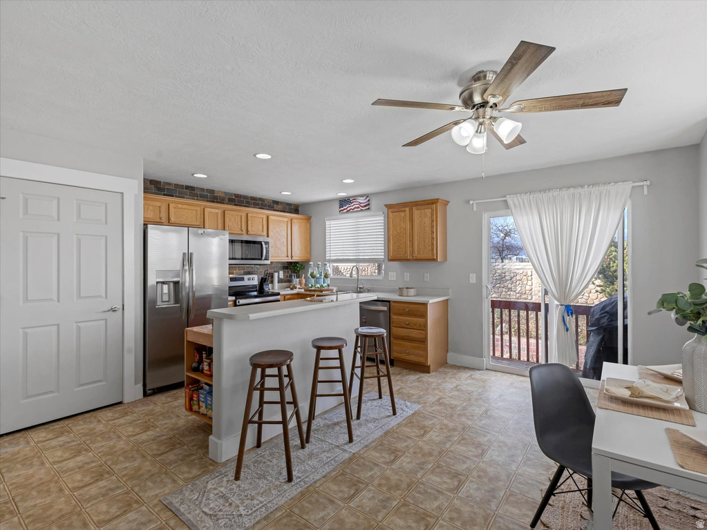 4962 W BADGER LN Riverton, UT 84096
