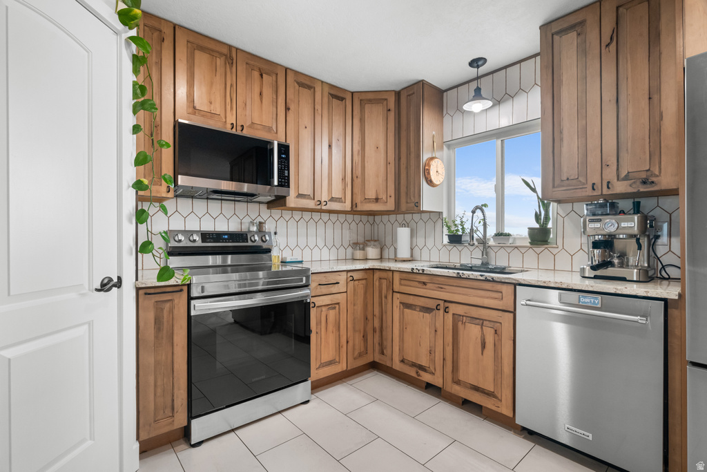 4901 W 650 N West Point, UT 84015