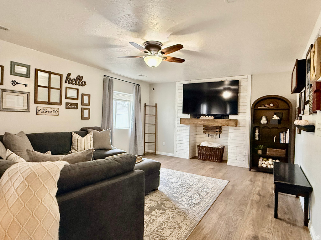 6388 S WAKEFIELD WAY Salt Lake City, UT 84118