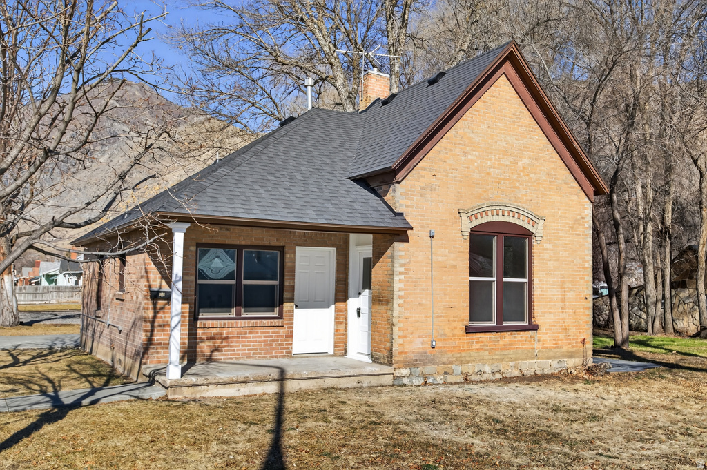 805 E 400 S Springville, UT 84663