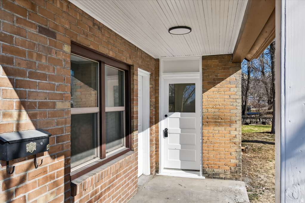 805 E 400 S Springville, UT 84663