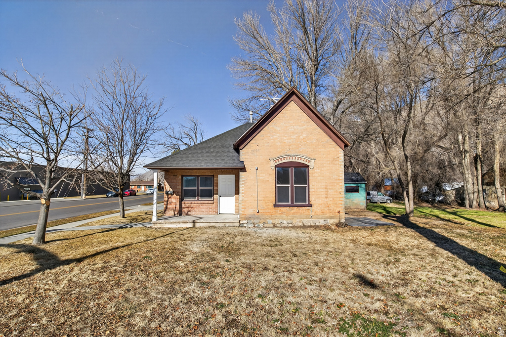 805 E 400 S Springville, UT 84663