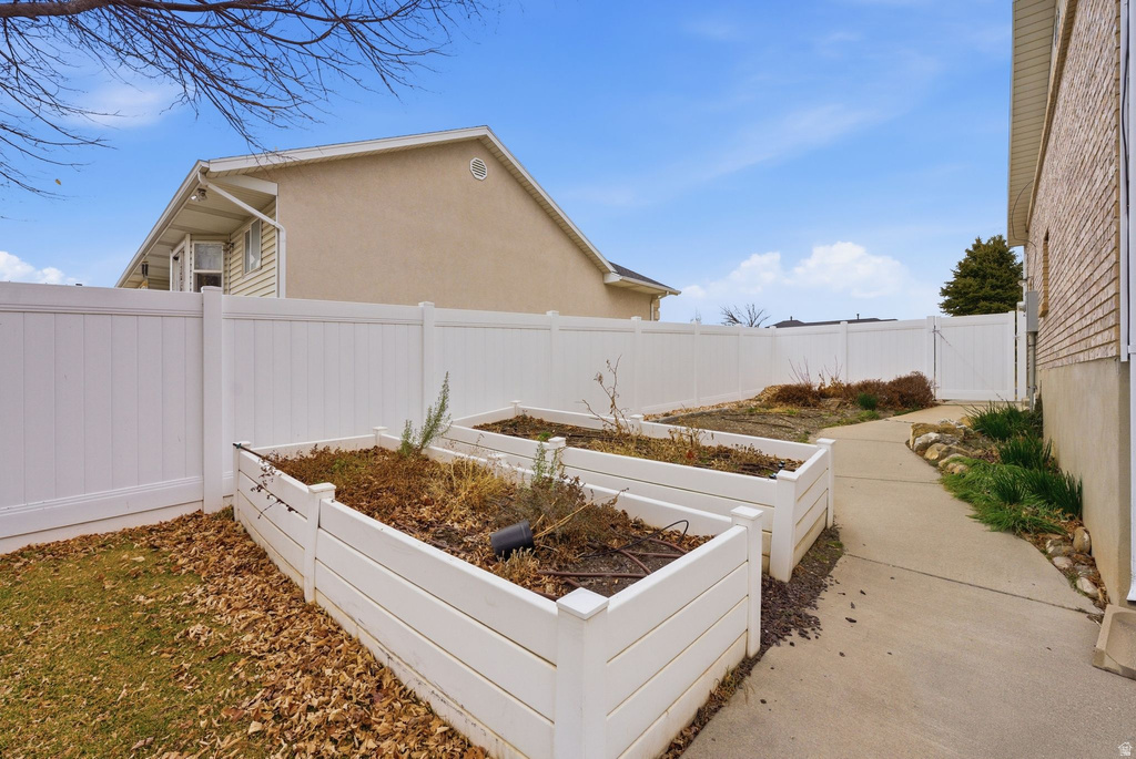 525 W 990 N American Fork, UT 84003