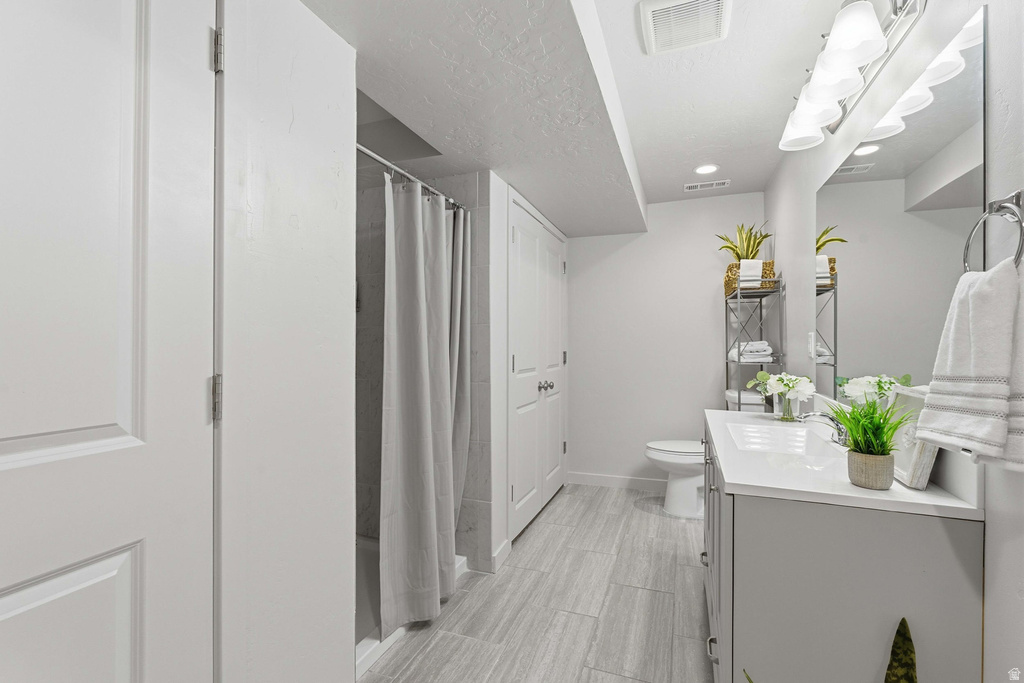 7073 N MOUNTAIN FIELD DR Eagle Mountain, UT 84005