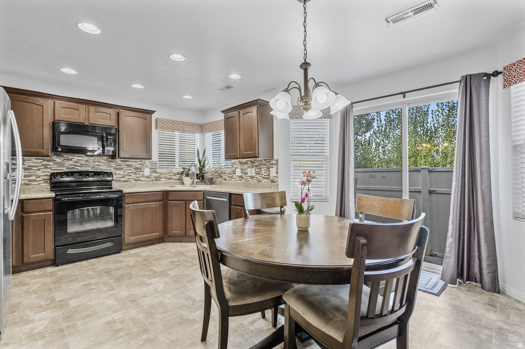 1021 N 740 W Centerville, UT 84014