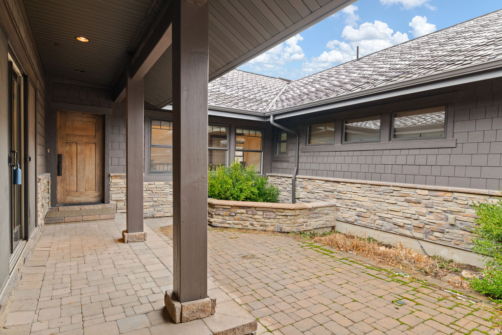 121 N OAKWOOD CIR Springville, UT 84663