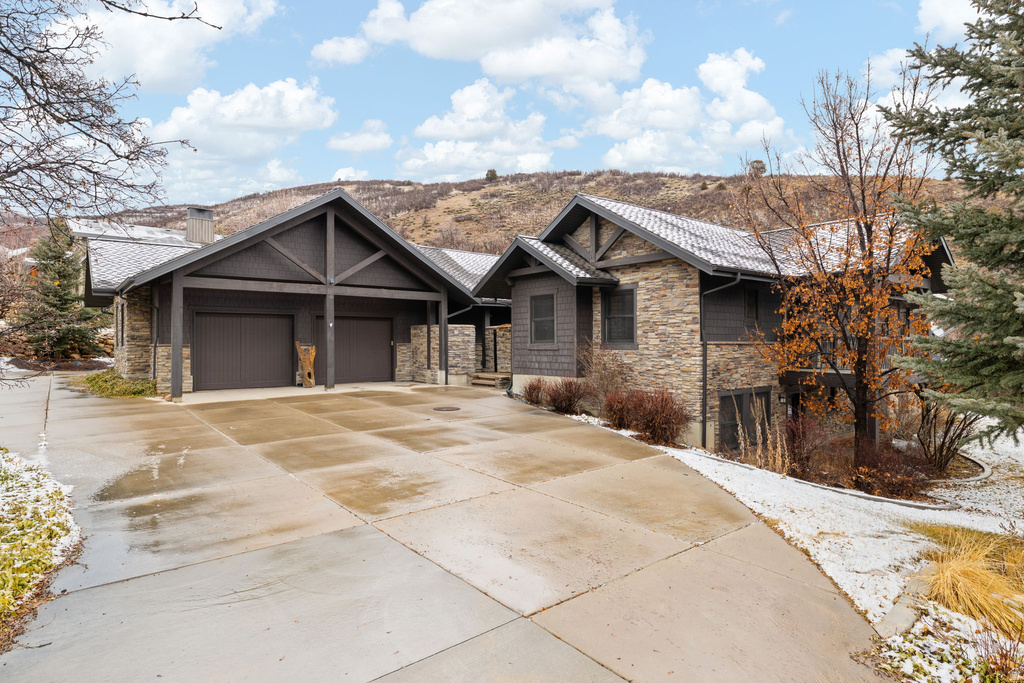 121 N OAKWOOD CIR Springville, UT 84663