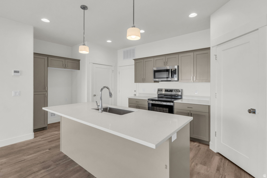 1643 W 2700 S #216 Syracuse, UT 84075