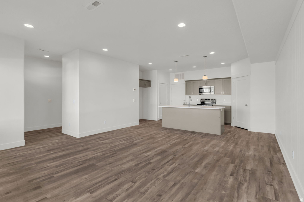 1643 W 2700 S #216 Syracuse, UT 84075