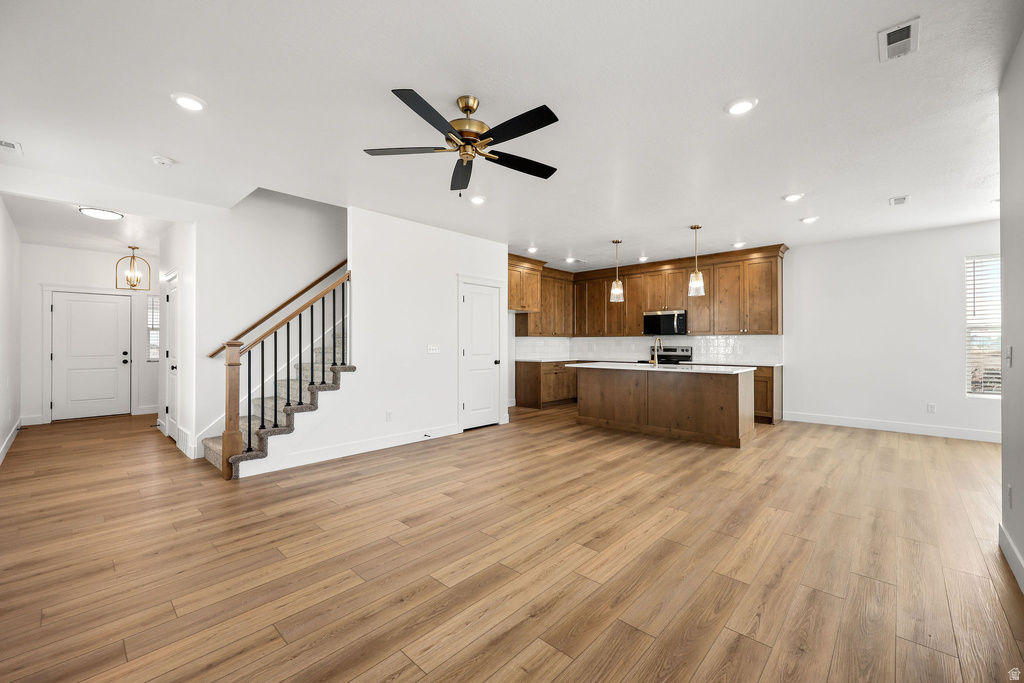 1661 W ROSS RD Syracuse, UT 84075