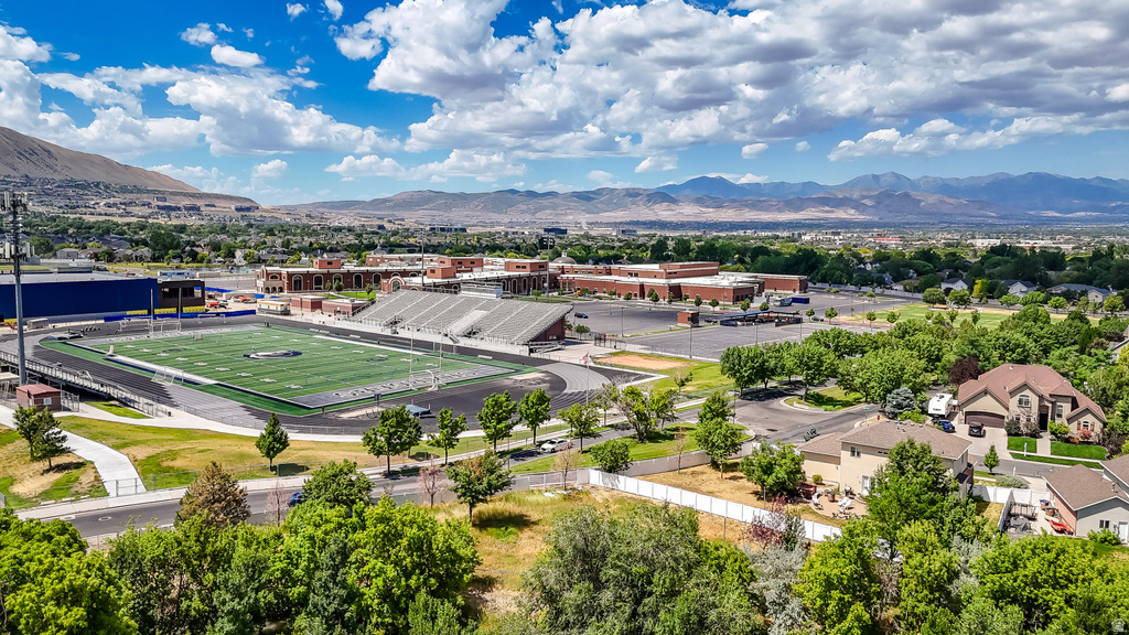 847 E WILLOW SPRINGS LN Draper, UT 84020