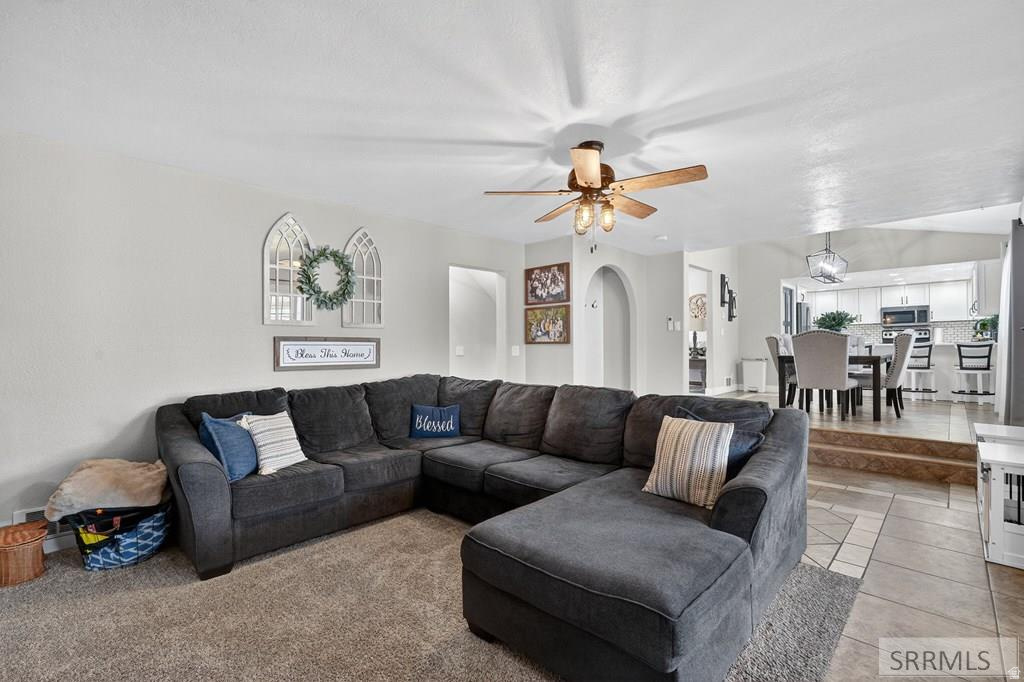 2070 BUTTE ST Pocatello, ID 83201