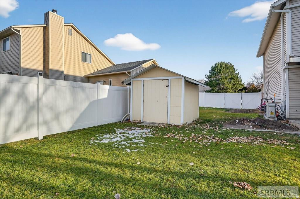 2070 BUTTE ST Pocatello, ID 83201