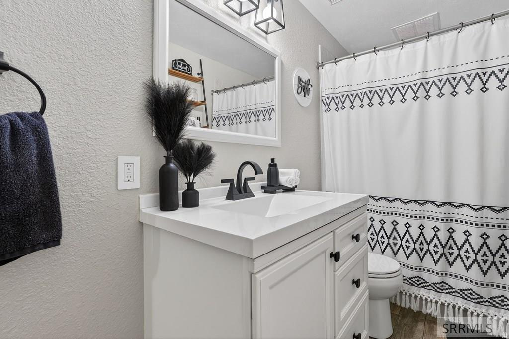 2070 BUTTE ST Pocatello, ID 83201