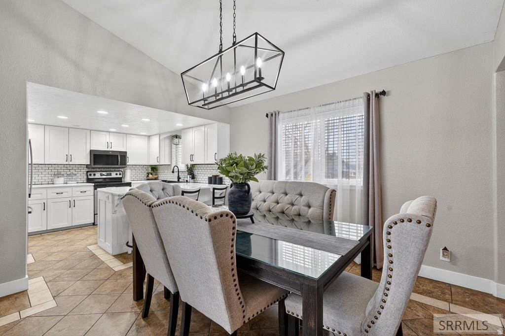 2070 BUTTE ST Pocatello, ID 83201