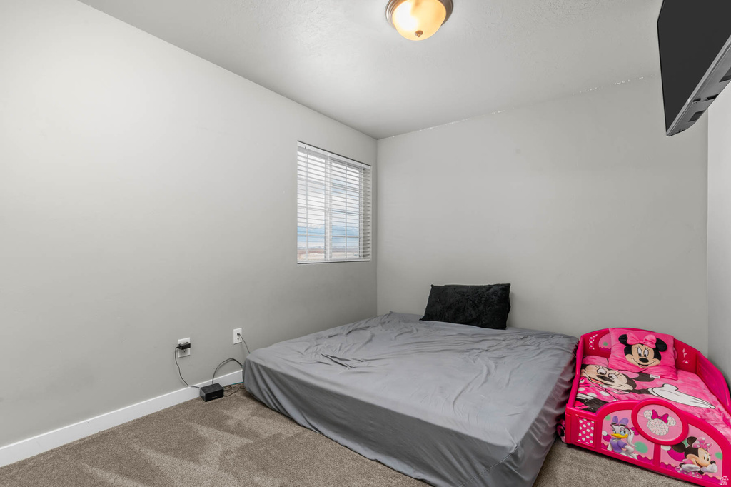 5686 N DUKE LN Stansbury Park, UT 84074