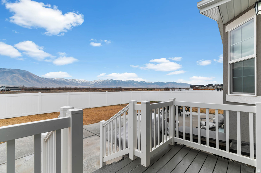 5686 N DUKE LN Stansbury Park, UT 84074