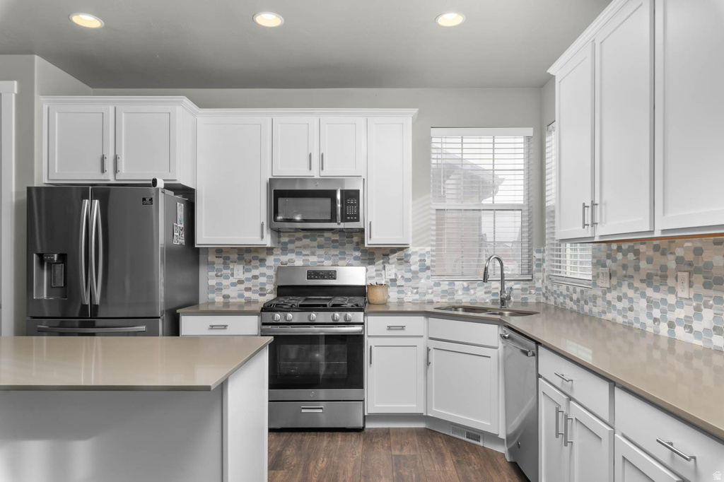 5686 N DUKE LN Stansbury Park, UT 84074