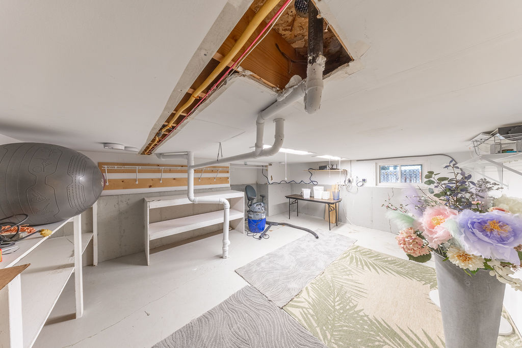 5025 S 1100 E South Ogden, UT 84403