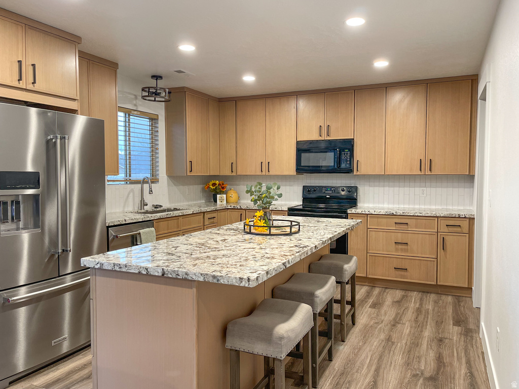 653 S WILLOW PARK DR Lehi, UT 84043