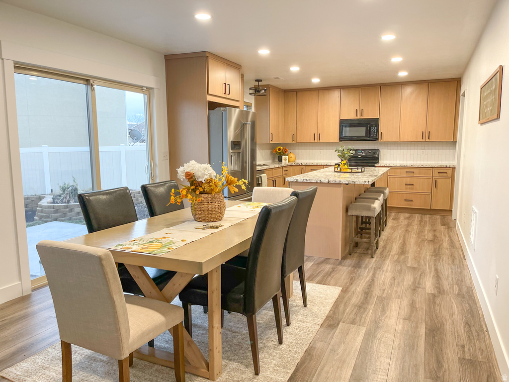 653 S WILLOW PARK DR Lehi, UT 84043