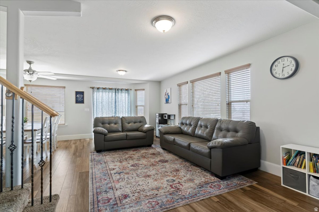 240 ODELL LN North Salt Lake, UT 84054