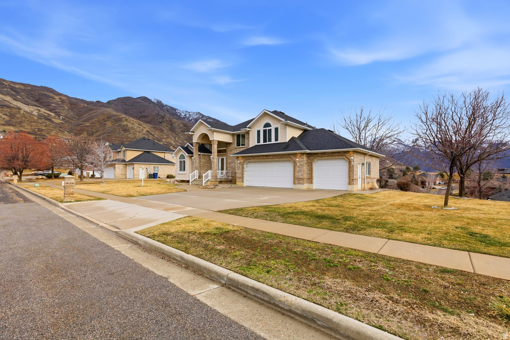 1963 CHEROKEE CIR Ogden, UT 84403