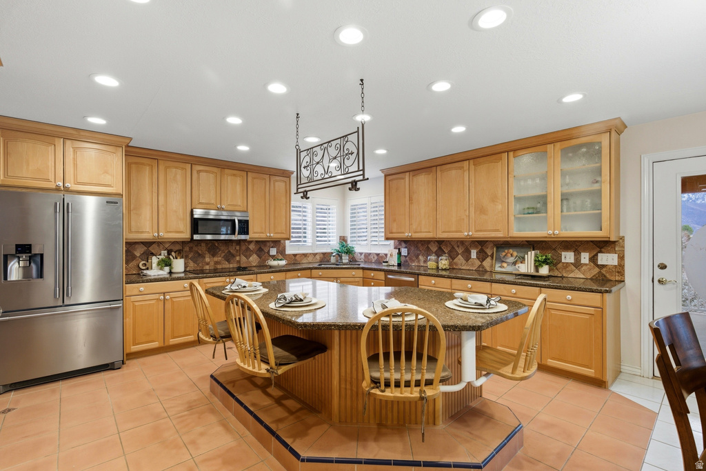 1963 CHEROKEE CIR Ogden, UT 84403