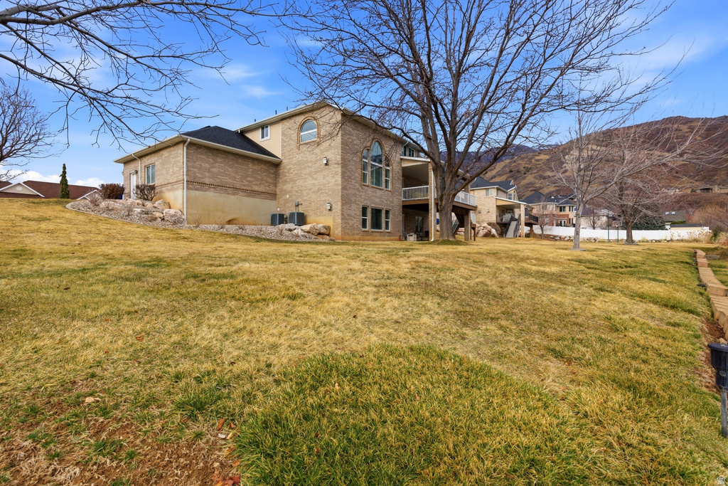 1963 CHEROKEE CIR Ogden, UT 84403