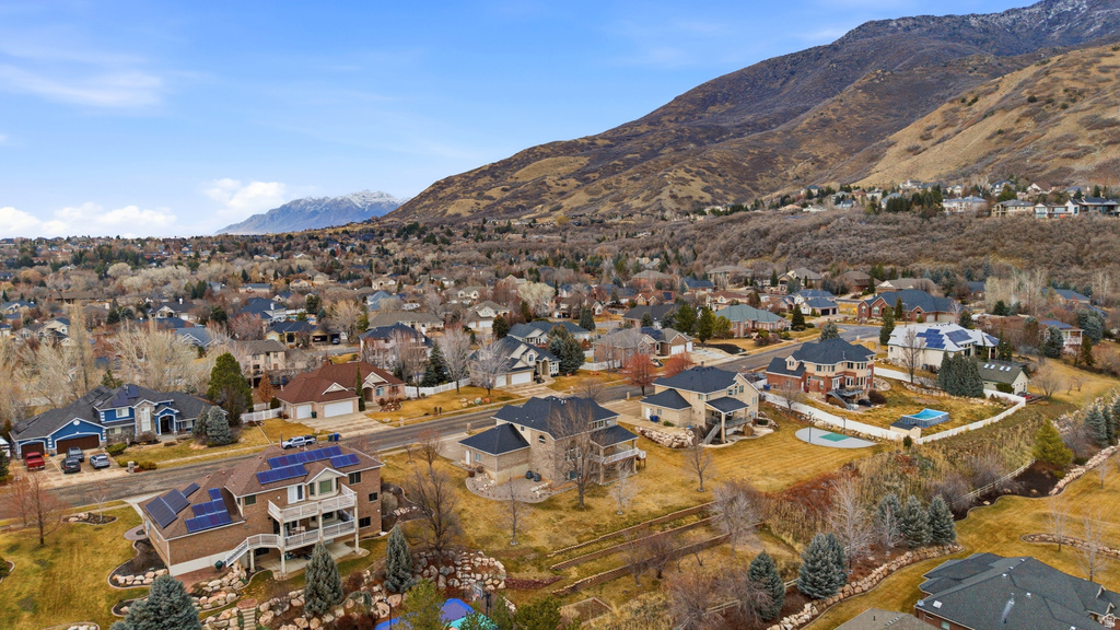 1963 CHEROKEE CIR Ogden, UT 84403