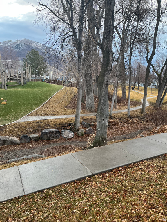 9752 N DORCHESTER DR Cedar Hills, UT 84062