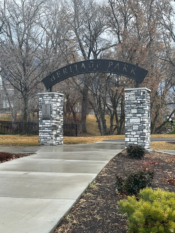 9752 N DORCHESTER DR Cedar Hills, UT 84062