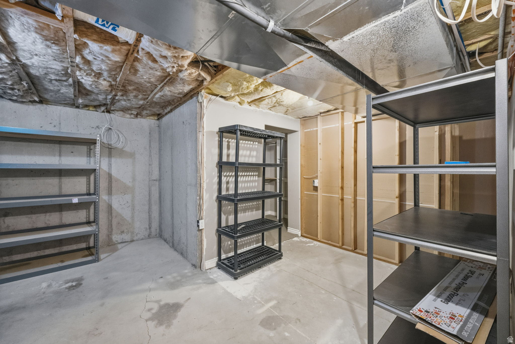 9752 N DORCHESTER DR Cedar Hills, UT 84062