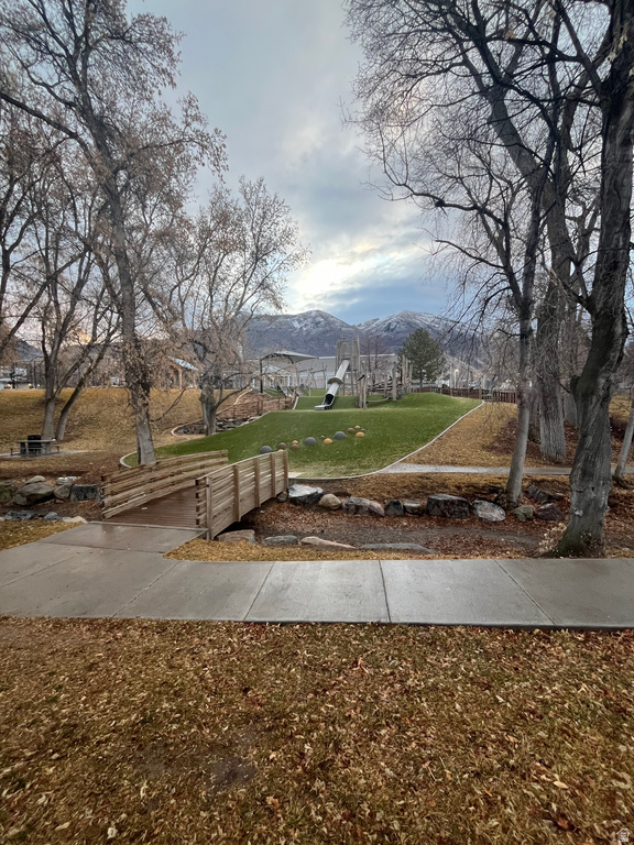 9752 N DORCHESTER DR Cedar Hills, UT 84062