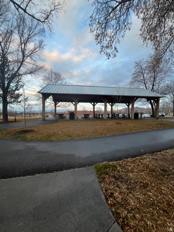 9752 N DORCHESTER DR Cedar Hills, UT 84062