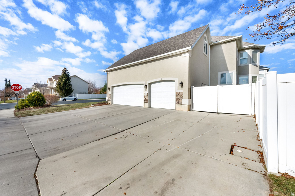9752 N DORCHESTER DR Cedar Hills, UT 84062