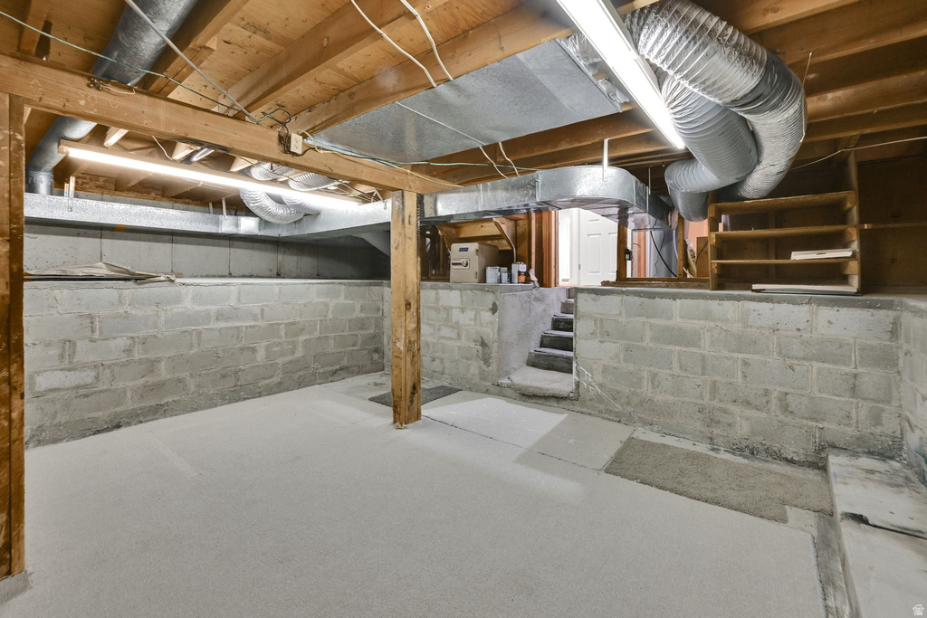 209 W 5200 S Washington Terrace, UT 84405